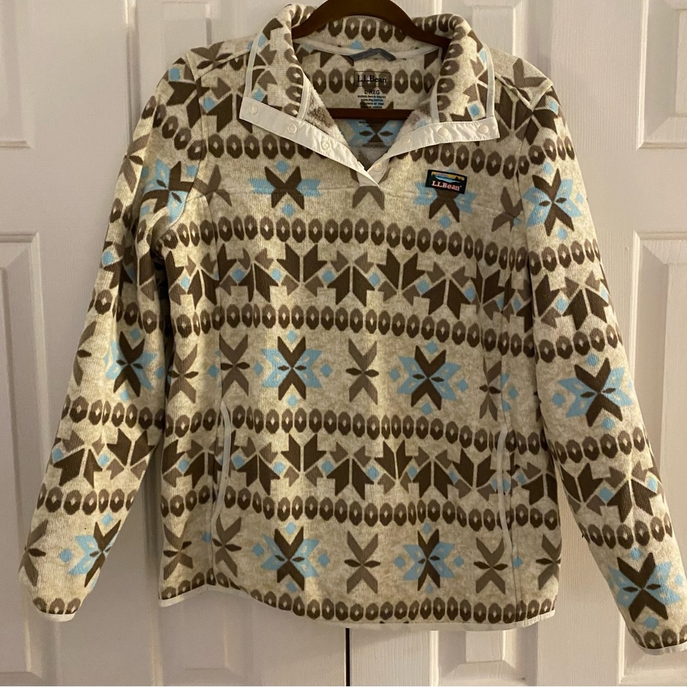 LL Bean womens winter pattern pullover, size L